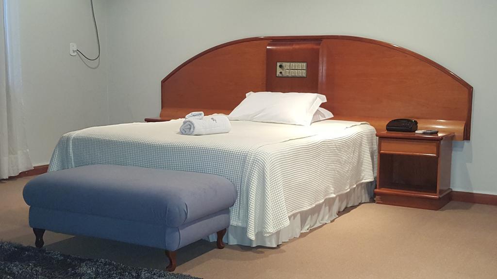 Cristal Executive Hotel Francisco Beltrão Pokoj fotografie
