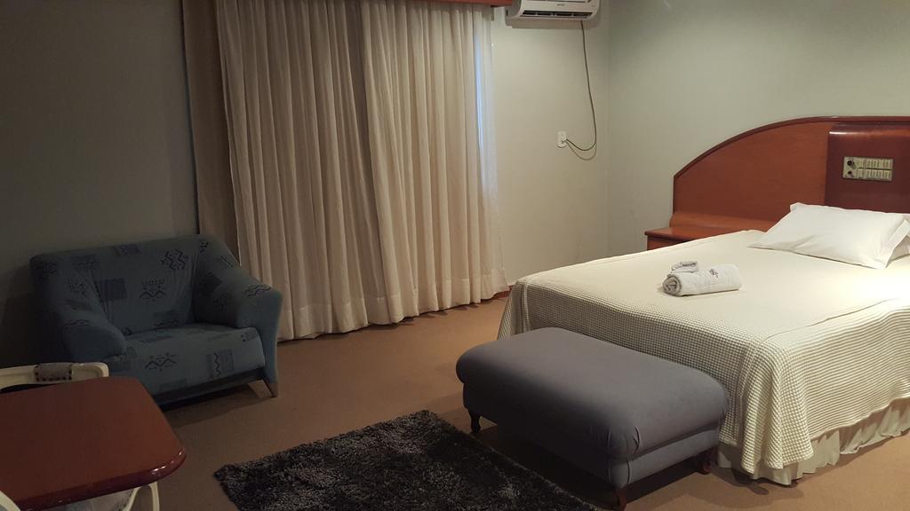 Cristal Executive Hotel Francisco Beltrão Pokoj fotografie